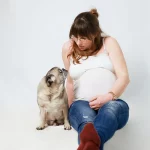 babybauch-shooting-mit-hund