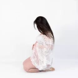 babybauch-shooting-mit-dessous-im-fotostudio-dortmund
